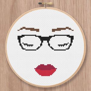 picture of Glasses Girl